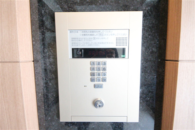 【セキュリティ】 | スプランディッド難波WEST