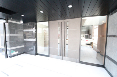 【エントランス】 | スプランディッド難波WEST