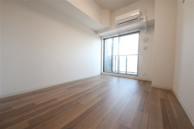 【居間・リビング】 | スプランディッド難波WEST