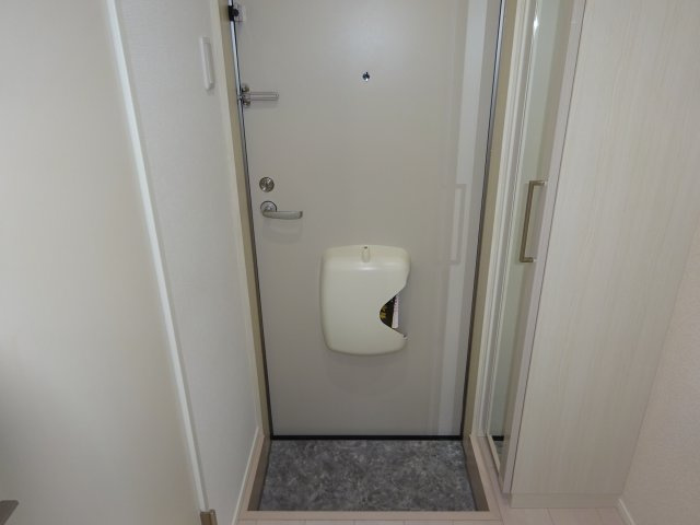 ハーモニーテラス小岩Ⅱ_201号の玄関