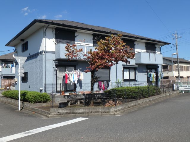 鶴ヶ島市脚折町２丁目のアパートの外観