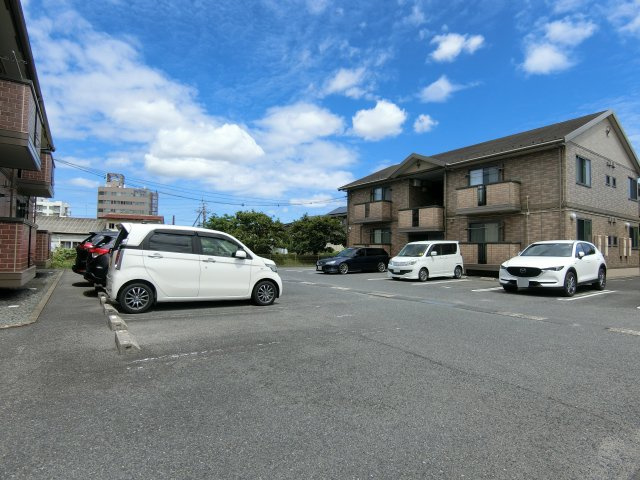 セジュールSFK　B棟の駐車場