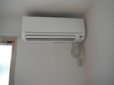 【その他】 | クレアールA | エアコン付きで快適に過ごせます。