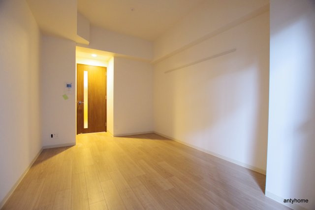ファステート難波グランプリ　仲介手数料無料の居間・リビング