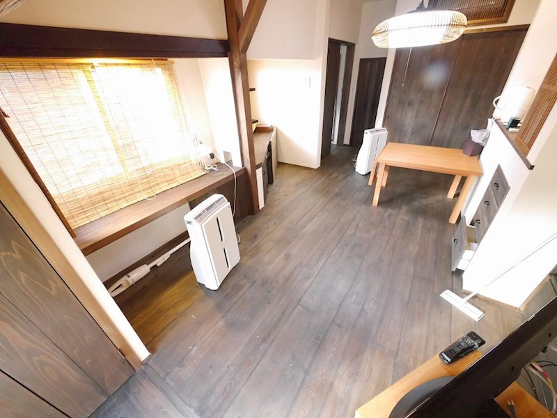 上三条町平屋の寝室