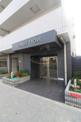 【エントランス】 | グランデフィオーレ