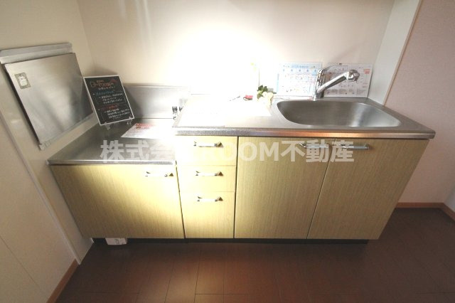 フローラルビレッジⅥ番館のキッチン|キッチンでお料理をお楽しみください