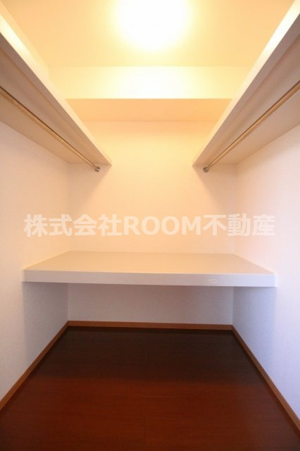 フローラルビレッジⅥ番館の収納|便利な収納スペースです