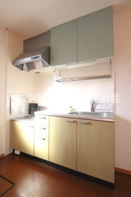 フローラルビレッジⅥ番館のキッチン|キッチンでお料理をお楽しみください