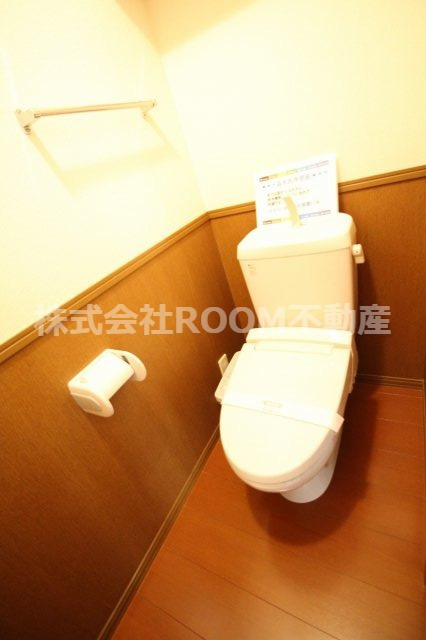 フローラルビレッジⅥ番館のトイレ|ゆったりとした空間のトイレです