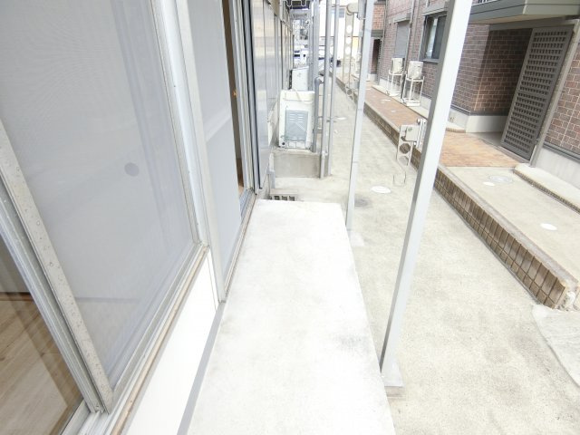 尾崎ハイツのバルコニー