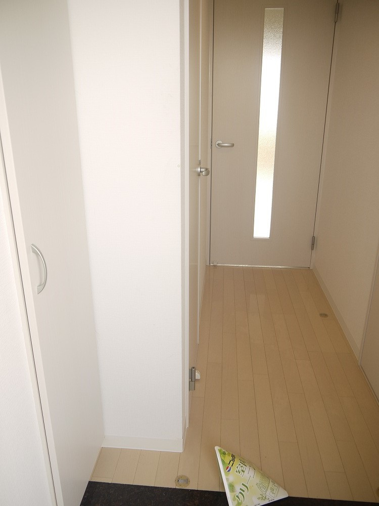S－FORT津新町の玄関