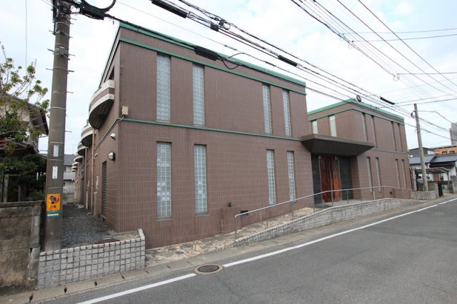 ロイヤルガーデンヴィラ箱崎ウエストステージの外観