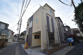 【外観】 | 現地見学や資料請求などお気軽にお問合わせ下さい。
周辺環境とあわせて現地ご案内致します。