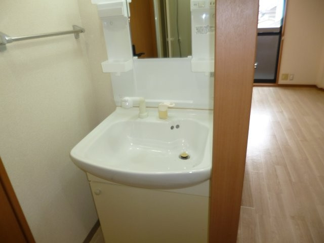 倉敷市上東のアパートの内装|シューズボックス