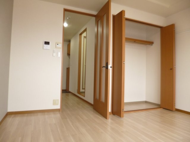 倉敷市上東のアパートの寝室|洋室