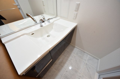 【独立洗面台】 | リーガル神戸三宮フラワーロード