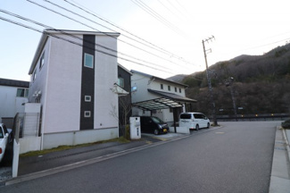 【前面道路含む現地写真】 | 前面道路含む現地写真です
