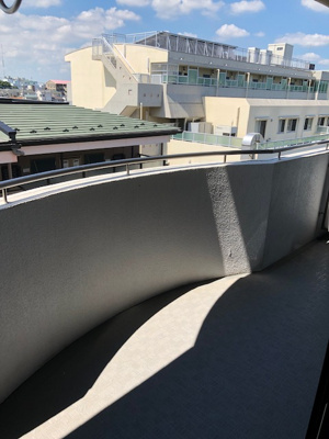 【バルコニー】 | パレグランドール | 陽当たり良好なバルコニーです