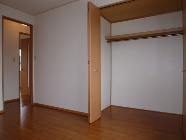 シャトルミヤケＤの収納|クローゼット