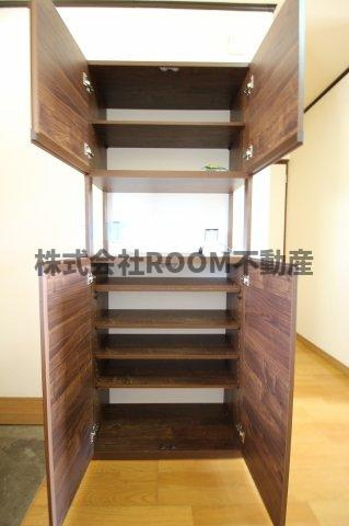 丸久第12コーポ A・B・C・D棟の収納|大きなものも収納できそうです