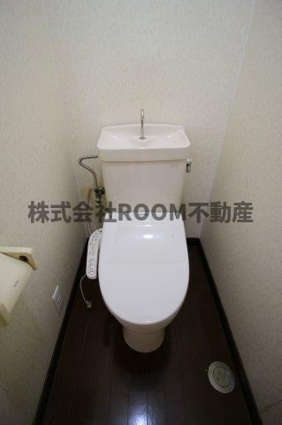 丸久第12コーポ A・B・C・D棟のトイレ|コンパクトで使いやすいトイレです