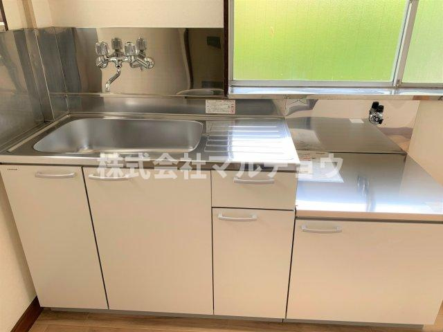 日野マンションのキッチン|お料理しやすいキッチンです