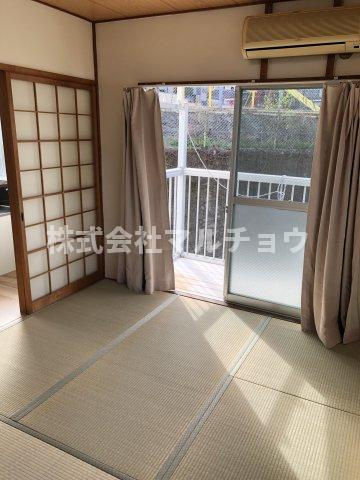 日野マンションの和室|柔らかい畳が心地よい和室