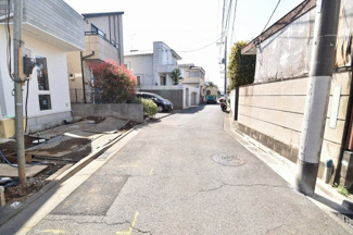【前面道路含む現地写真】 | 現地見学や資料請求などお気軽にお問合わせ下さい
周辺環境とあわせて現地ご案内致します。