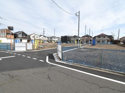【前面道路含む現地写真】 | スマイルタウン立川38期 | 北6ｍ公道、西5ｍ公道、開発道路5ｍ公道