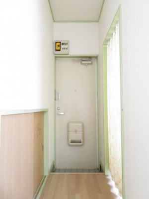 【玄関】 | リバーサイド・クサカワ