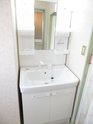 【独立洗面台】 | リバーサイド・クサカワ | 洗髪洗面化粧台