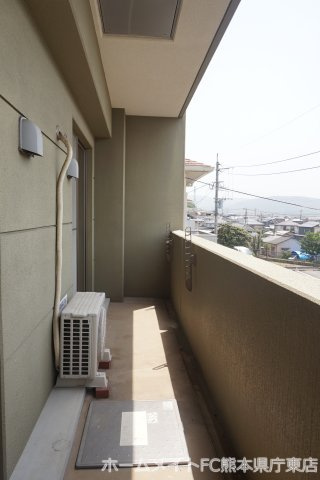 上益城郡益城町大字広崎の賃貸マンションのバルコニー
