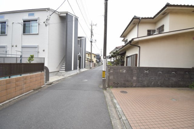 【前面道路含む現地写真】 | 東京都立川市富士見町　条件付売地 | 約4ｍ公道
