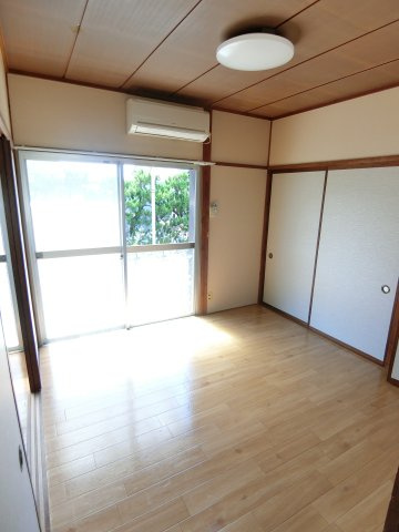 楊子町戸建59の洋室