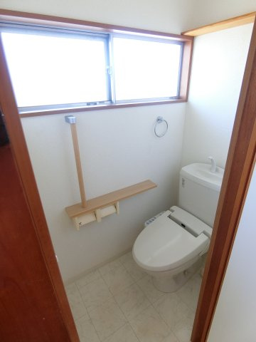 楊子町戸建59のトイレ