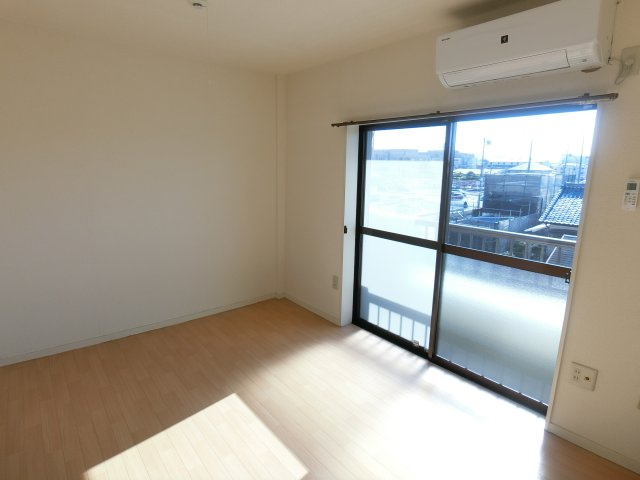 カクサンコーポの洋室|※掲載写真は過去分の為、現況を優先します。