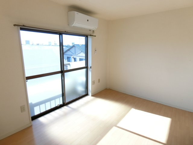 カクサンコーポの設備|エアコン１台備え付けです☆彡