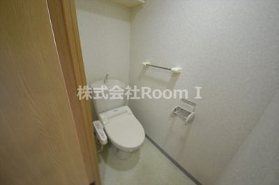 【トイレ】 | Ｂｒ．天満橋 | ゆったりとした空間のトイレです