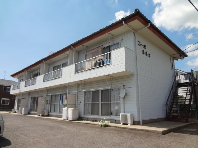 コーポ三本木の外観