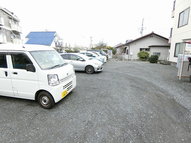 コーポ司の駐車場