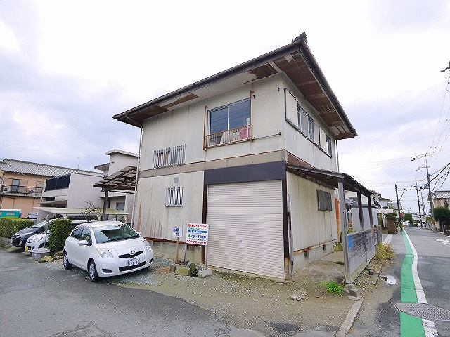 平松倉庫の外観
