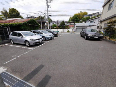 【駐車場】 | ルーエ・ネグルミ（るーえ・ねぐるみ）