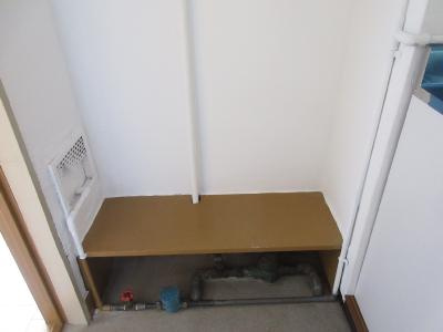 大建ビル　の玄関|下駄箱にも使えたり椅子にも使えたり