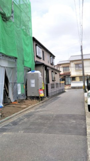 【前面道路含む現地写真】