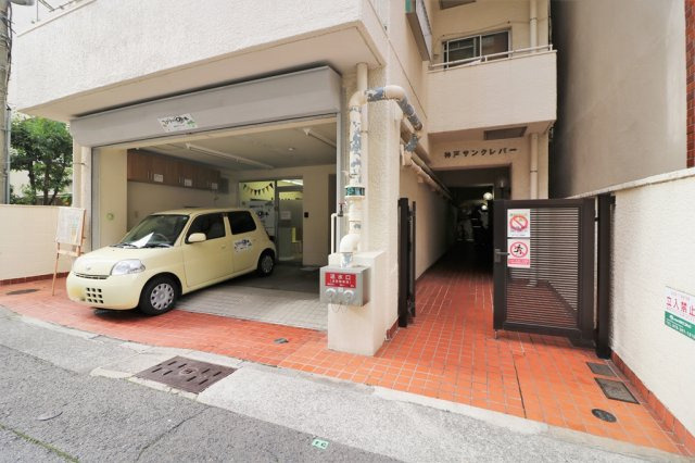 神戸サンクレバーのエントランス|毎日通るエントランスはこのようになっています