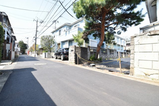 【前面道路含む現地写真】 | 現地見学や資料請求などお気軽にお問合わせ下さい
周辺環境とあわせて現地ご案内致します。
