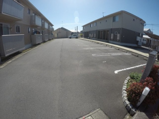 【駐車場】