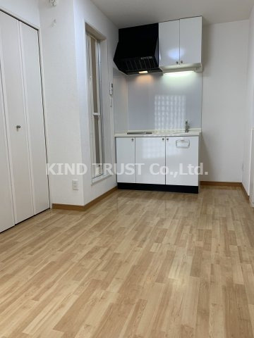 レオン天神橋の居間・リビング|リビングです