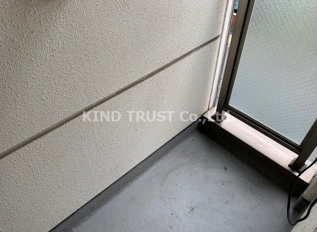 レオン天神橋のバルコニー|外からの目が気にならないバルコニーで洗濯物が干せます